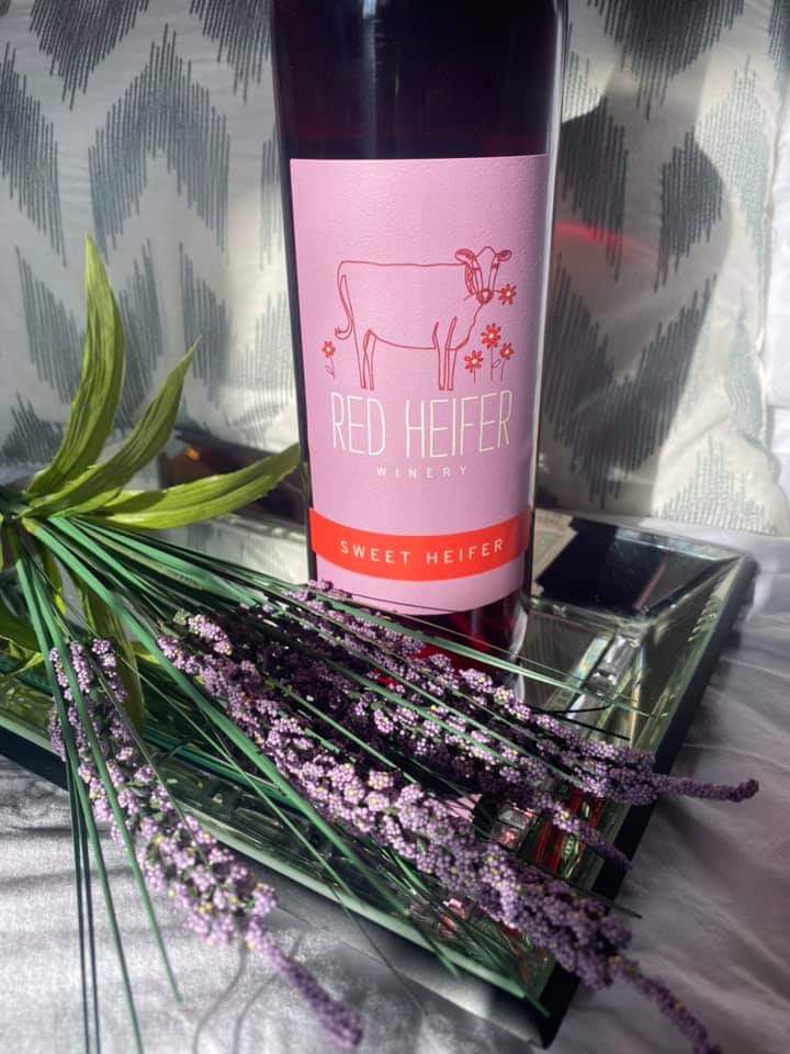 RedHeiferWinery's tweet photo. Cheers to the weekend! 🍷 https://t.co/WubO9XaIg9