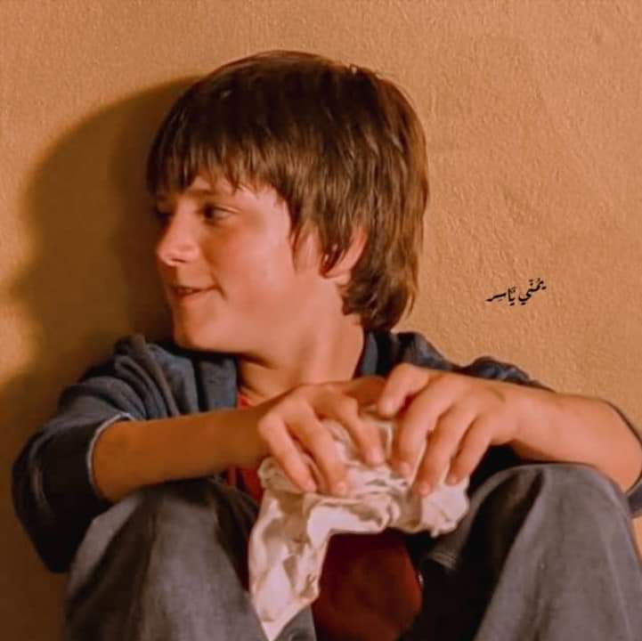 Sam41Th's tweet photo. "We need a place, just for us .. It would be so secret that we would never tell anyone in the whole world about it .. It might be a whole secret country, and you and I would be the rulers of it."

— Bridge To Terabithia ❤✨ https://t.co/gctSD17Y3s