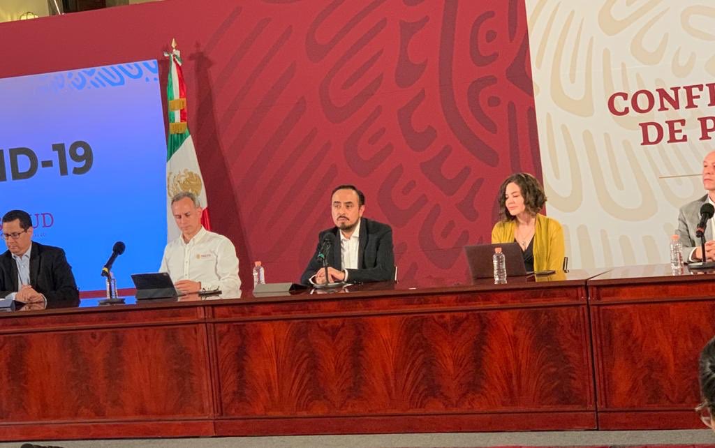 conasamamx's tweet photo. Cuidar el sueño, beber suficiente líquido, hacer ejercicio y tener momentos a solas, estrategias para enfrentar el #COVID__19 / @psiquijada https://t.co/wliui695O2