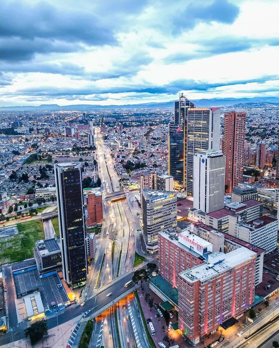 FelipeCortesL's tweet photo. Enamórate de Bogotá, y si ya lo estás, enamórate más... https://t.co/istHN7jtZy