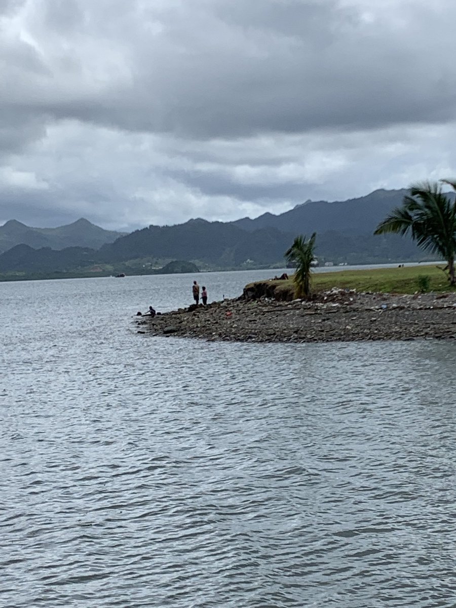 BMalimali's tweet photo. Suva’s most useful person - RONALD of SCC, cleaning the Bowling Club Side of the Seawall. Vinaka SCC for KEEPING SUVA CLEAN!
#TogetherWeCan
#LookOutForYourNeighbour
#BeAGoodSamaritan https://t.co/nDZaddiDOU