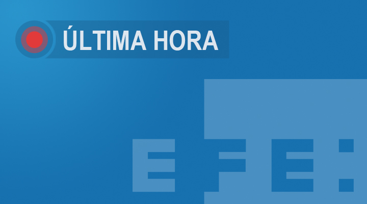 EFEnoticias's tweet photo. #ÚLTIMAHORA | Argentina extiende la cuarentena obligatoria hasta el 26 de abril #coronavirus https://t.co/Mssl9ETL1b