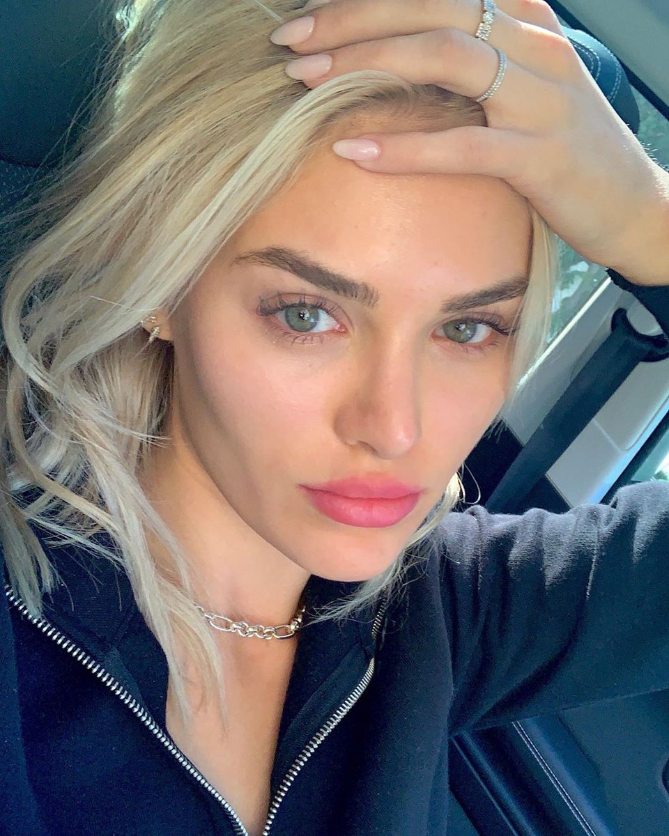 Carinha de quem não consegue dormir