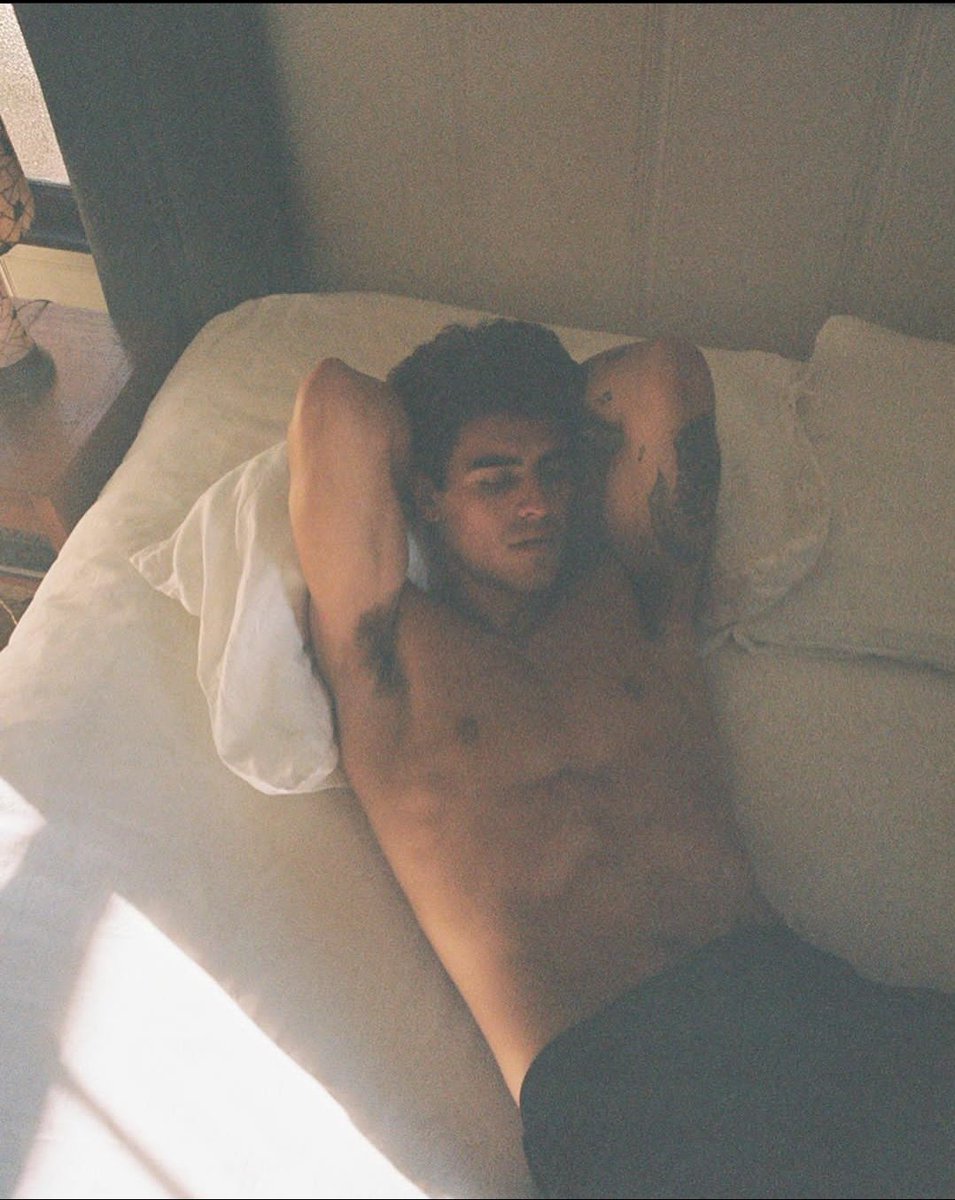 wingshwa's tweet photo. This man though like 😭😍 JACK GILINSKY ❤❤ he has has my whole damn heart https://t.co/8oVZgGrQ0b