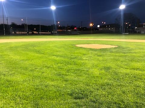 moeastbaseball's tweet photo. Turned our lights on for 20 minutes at 8:20 in honor of our 2020 seniors. We hate their season has been cut short but holding out hope for the future. MLK said, "We must accept finite disappointment, but never lose infinite hope." So we choose hope! #LoveOurTeam https://t.co/35JLLRzQSx