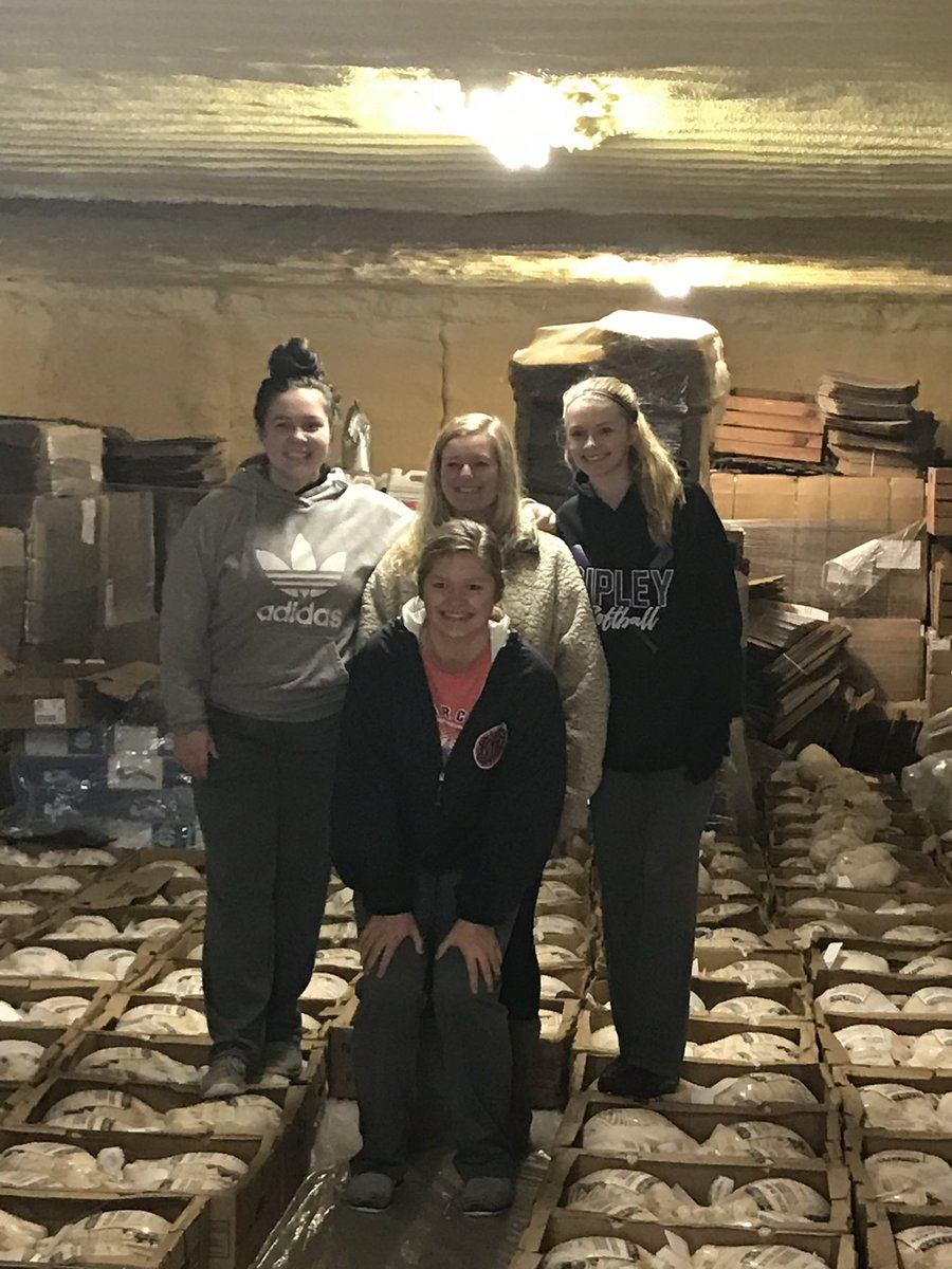 coachdoles's tweet photo. I am going to honor each of my seniors by posting on the day that matches their number. Today I want to let Reagan White #10 know that we miss her and are thinking of her during this time and hope to get back on the field soon! https://t.co/k3xGbvzoUy