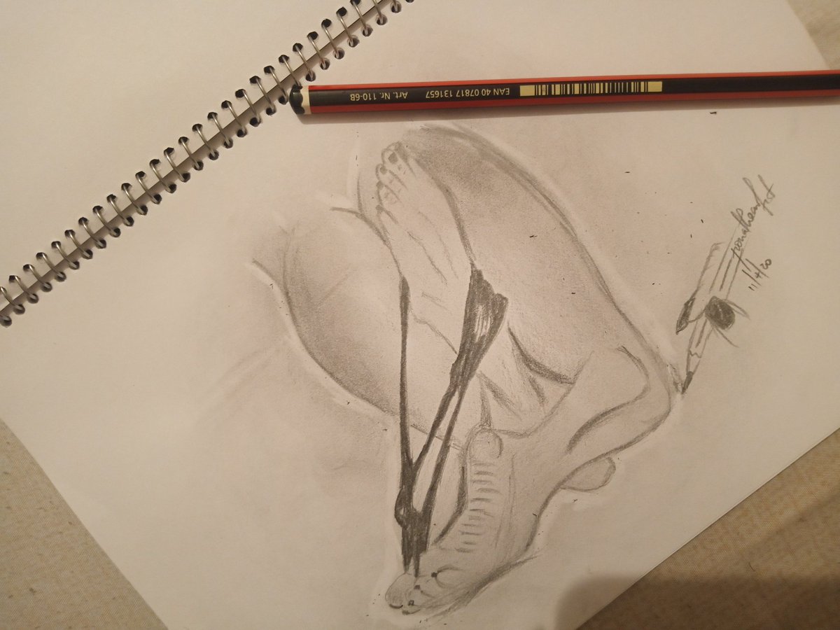 fiona_theartist's tweet photo. Because insomnia.... #FionART https://t.co/8fwTvUYlCA