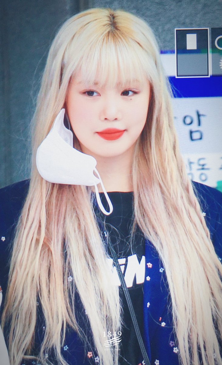 1849_sj's tweet photo. 200411 사전투표 Preview

어케 아침부터 이뻐어어어엉

#수진 #SOOJIN #여자아이들 #GIDLE https://t.co/8vZArx9T5N