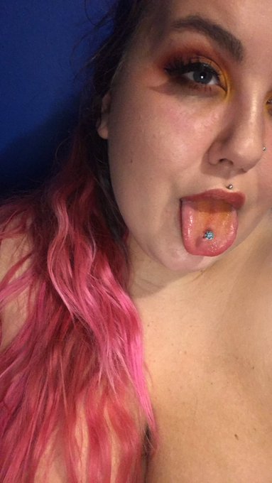 Come buy my premium you fuckers!!! #buyingcontent #sellingcontent #sellingnudes #buyingnudes #bigtitmom<a href="/tag/buyingcontent"class="tags">#buyingcontent</a><a href="/tag/bbw"class="tags"><span>#bbw</span></a><a href="/tag/milf"class="tags"><span>#milf</span></a><a href="/tag/paypig"class="tags"><span>#paypig</span></a><a href="/tag/sellingnudes"class="tags"><span>#sellingnudes</span></a><a href="/tag/sellingcontent"class="tags"><span>#sellingcontent</span></a>