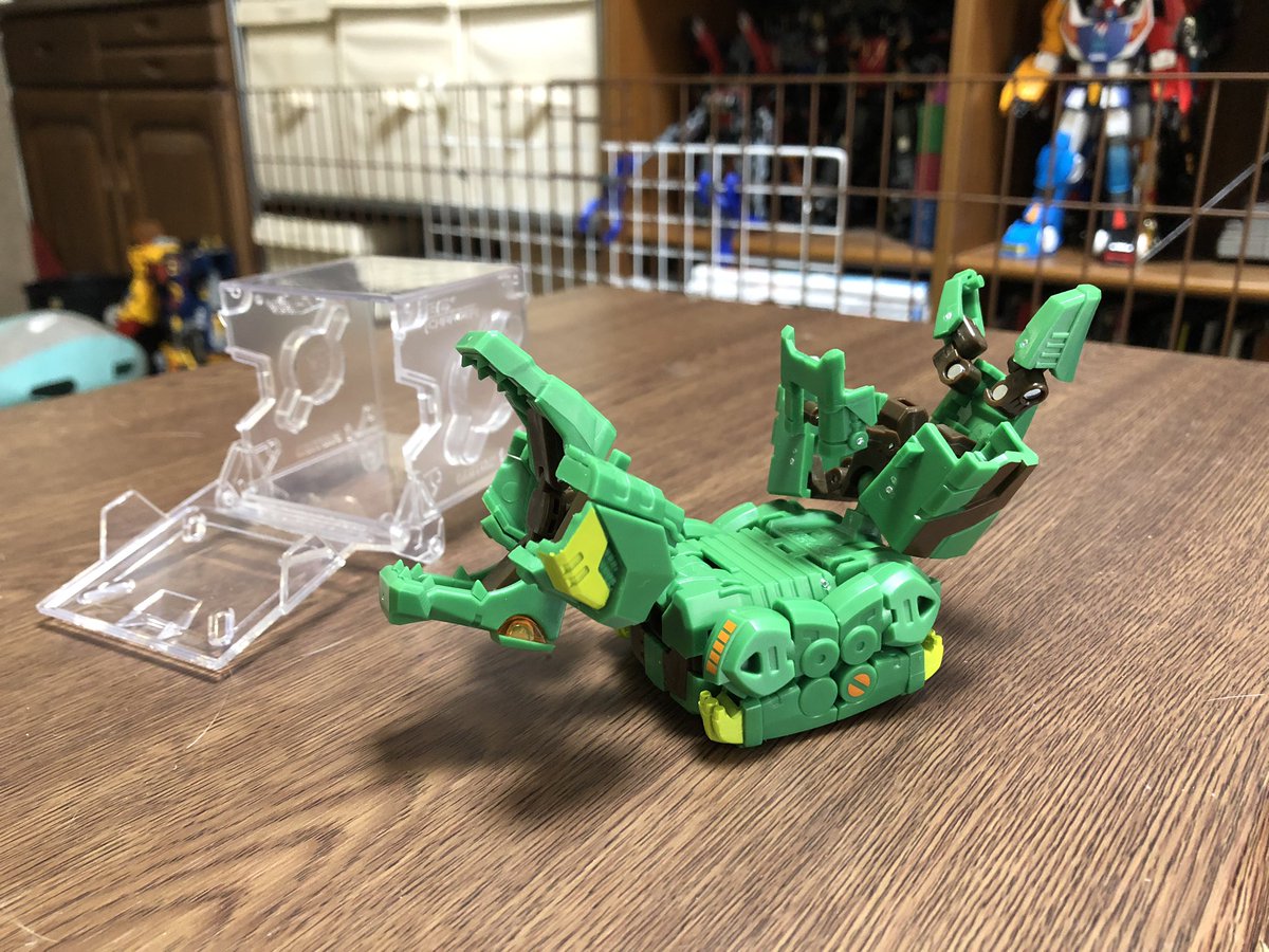 shitopiccyan's tweet image. 出てたの気付かなくて慌ててポチった奴が到着。
グリグリ動くし、変形めっちゃ凝ってて(特に尻尾！)弄ってて飽きないわ
#BeastBOX
#猫は気にするな