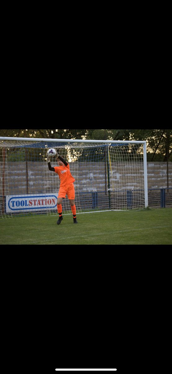 JakobGlover28's tweet photo. Thanks @Andrefrecksy If you are a football person join the challenge of posting a footy pic, once nominated you have 24hrs to post a picture of yourself as player/coach or donate £30 to charity. Tag 5 people @ackerman_daisy @dwatts13_ @lewisjhalford11 @archieparry_ @AlexCroker https://t.co/8Vi90KtlAv
