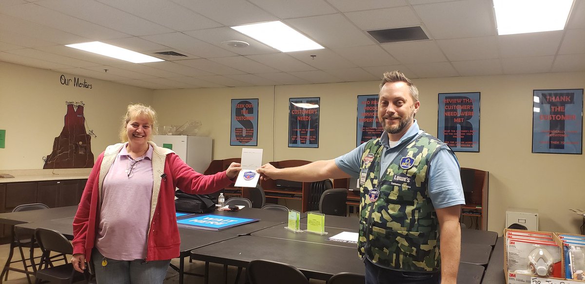 Lowes Of Whitehall 2763 tweet media