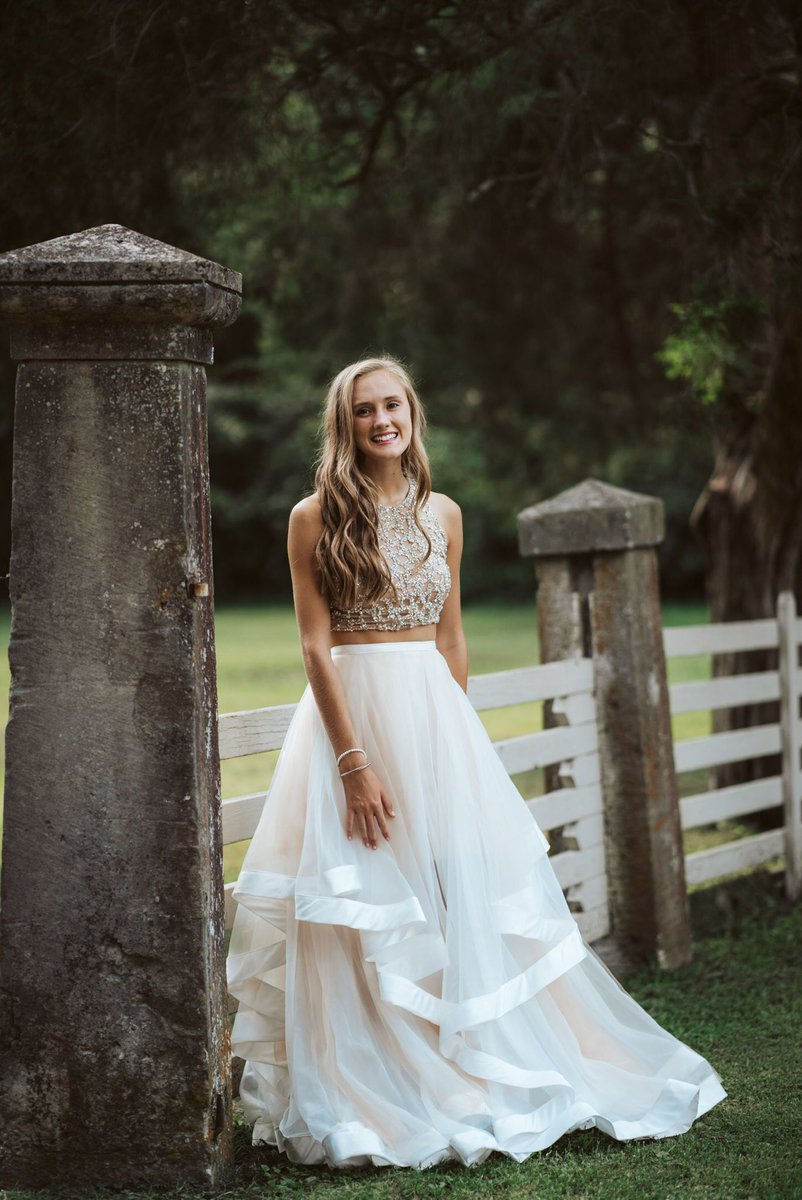 In support of this year’s seniors, share YOUR senior picture no matter how old you are. Come on friends, dig out those boxes on memories!! Let’s see everyone’s pics!
Just copy, paste, and change your school/year.
Hendersonville High School, 2020

-Student Body Officers :)