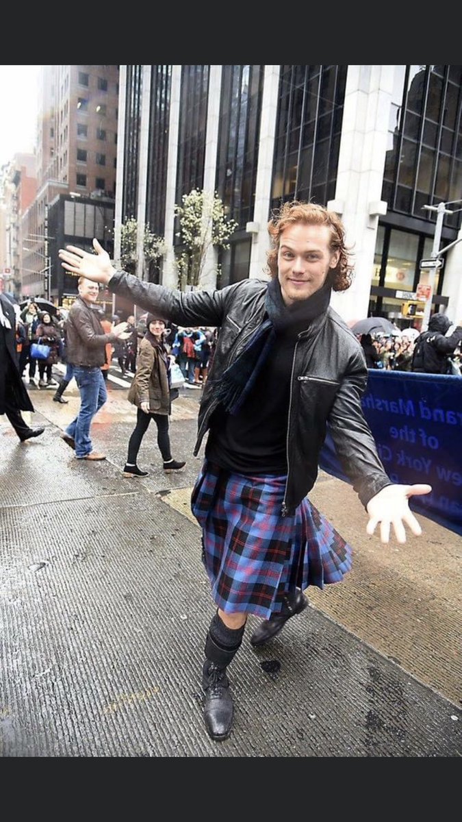 jennifer_betsch's tweet photo. @SamHeughan 4 years ago today in NYC#TartanDayParade😊 https://t.co/zS8ukIt8SS