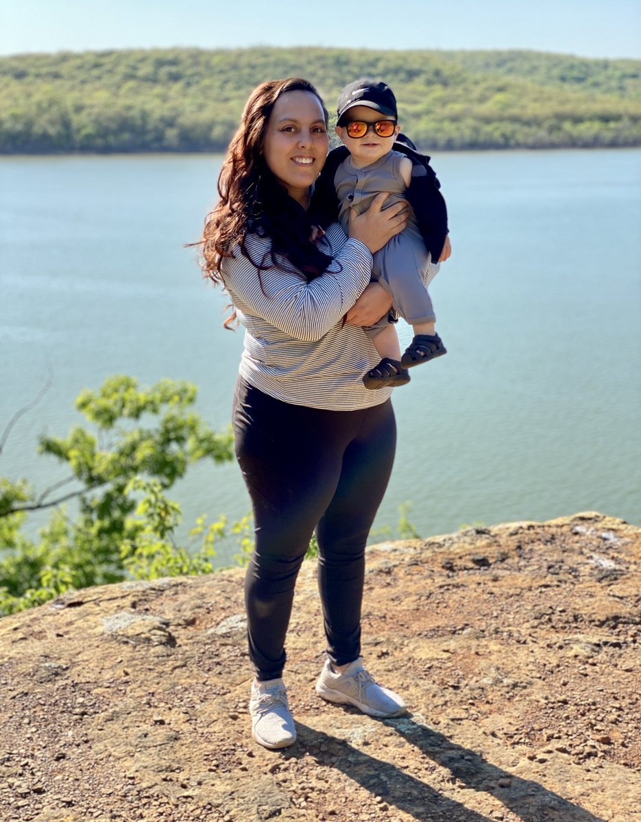 ChyChuculate's tweet photo. Soakin’ up some Vit D with this cool little dude 😎 https://t.co/iAGjGdMuEy
