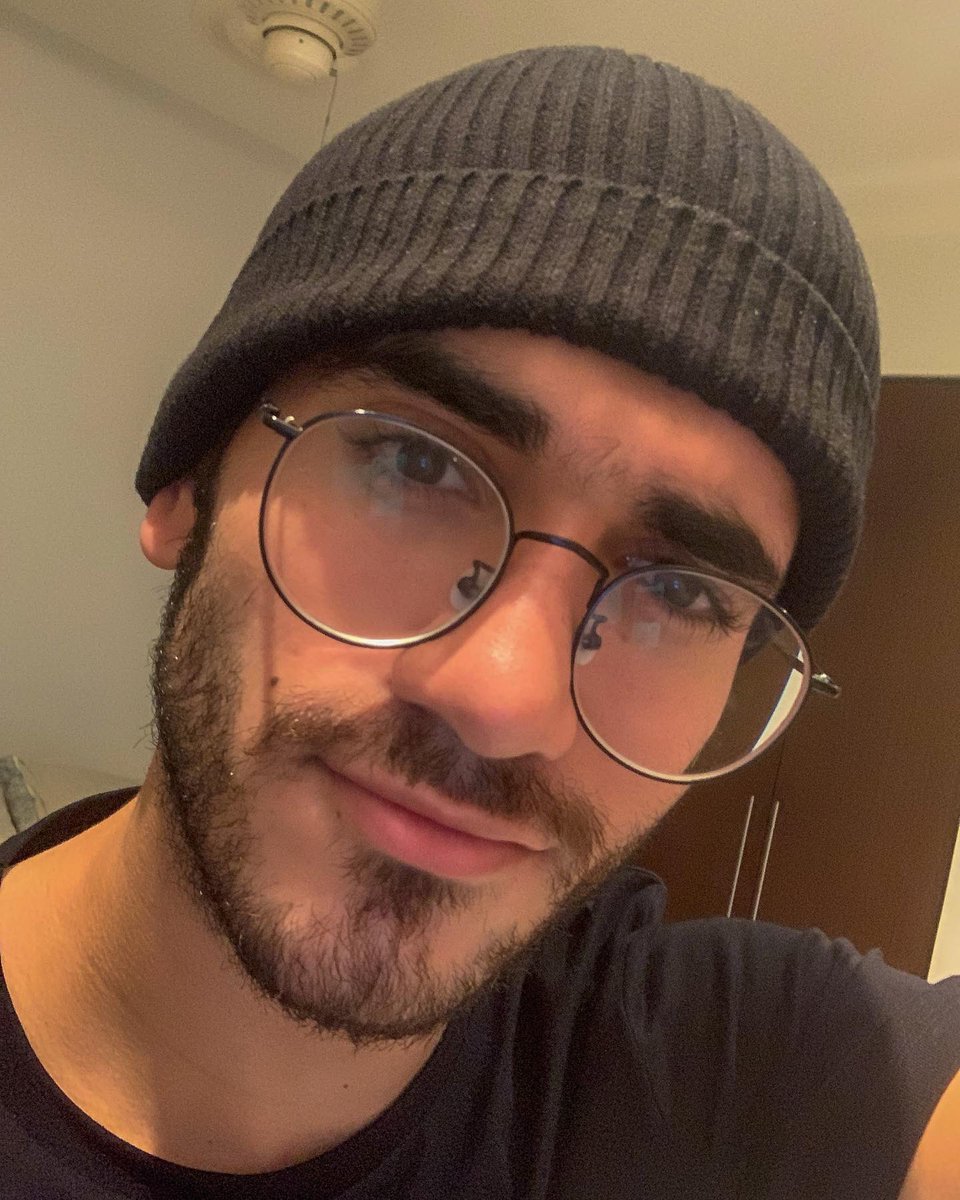 Ya escucharon #rompecabezas 🧩🧩🧩???!! Si ya la escucharon que tal les parecioo???  bit.ly/RompecabezasSp… 👀🧨🎧