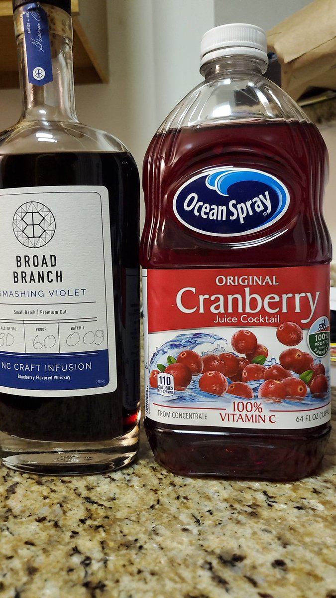 xfloater's tweet photo. @BroadBranch  i love them both, but they actually taste great together https://t.co/9TqnqsLKO2