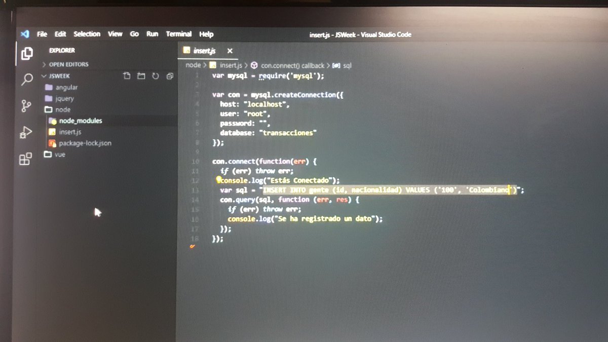 djb349's tweet image. Thank very much, a great learning you leave us about js #jsweek  @carlosrojas_o @GsusRodriguezC   Greetings from 🇨🇴