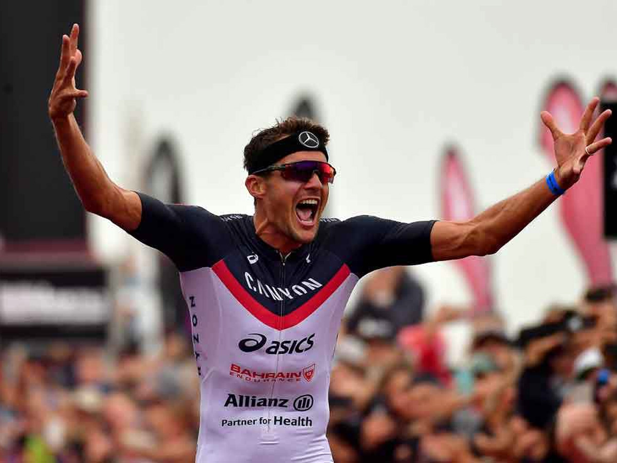 NBT_Sports's tweet image. ओलिंपियन जेन फ्रोडेनो घर में ही &apos;आयरनमैन चैलेंज&apos; को देंगे अंजाम

 nbt.in/p7hCia/kcf

#Janfrodeno #IronMan 
#COVID19