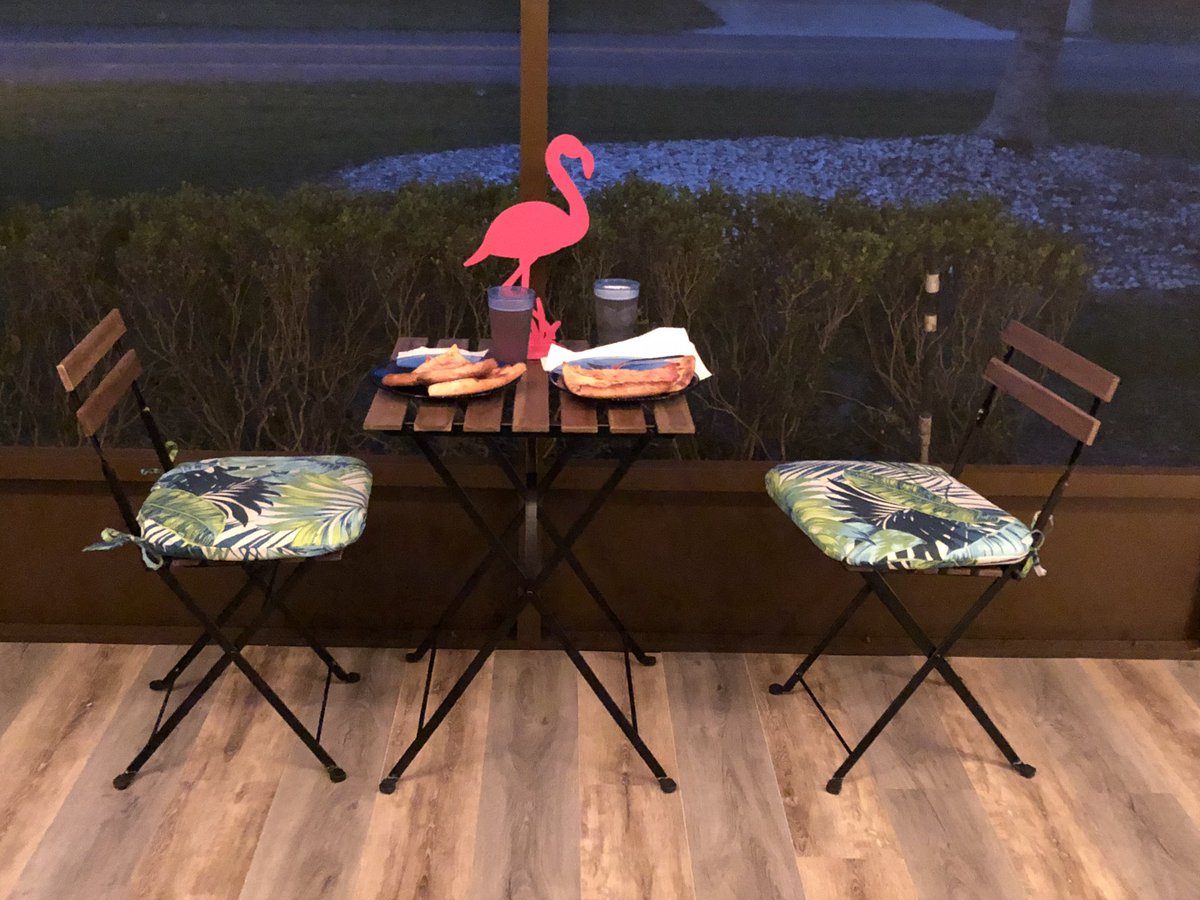 Beach_Express's tweet image. When you are #quarantined but Want to eat you set up your own cafe at home #home #dinnerdate