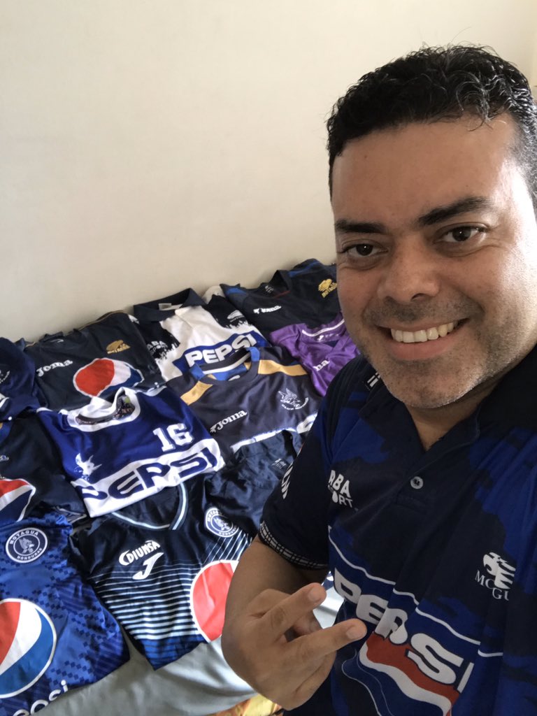 willieborjas's tweet photo. #kitoutchallenge #motagua @classicshirts @retrosyrarezas https://t.co/ZI1d8ujH60