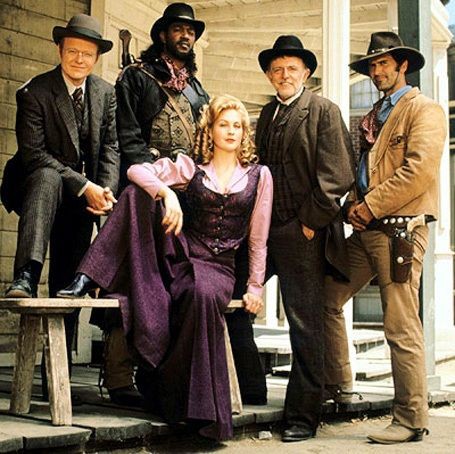 Gemini_53's tweet photo. #ChristianClemenson , #JuliusCarry , #KellyRutherford , #JohnAstin &amp; #BruceCampbell as #SocratesPoole , #LordBowler , #DixieCousins , #ProfessorAlbertWickwire &amp; #BriscoCountyJr in #TheAdventuresOfBriscoCountyJr
#DailyCowboy https://t.co/be2InfwXRv