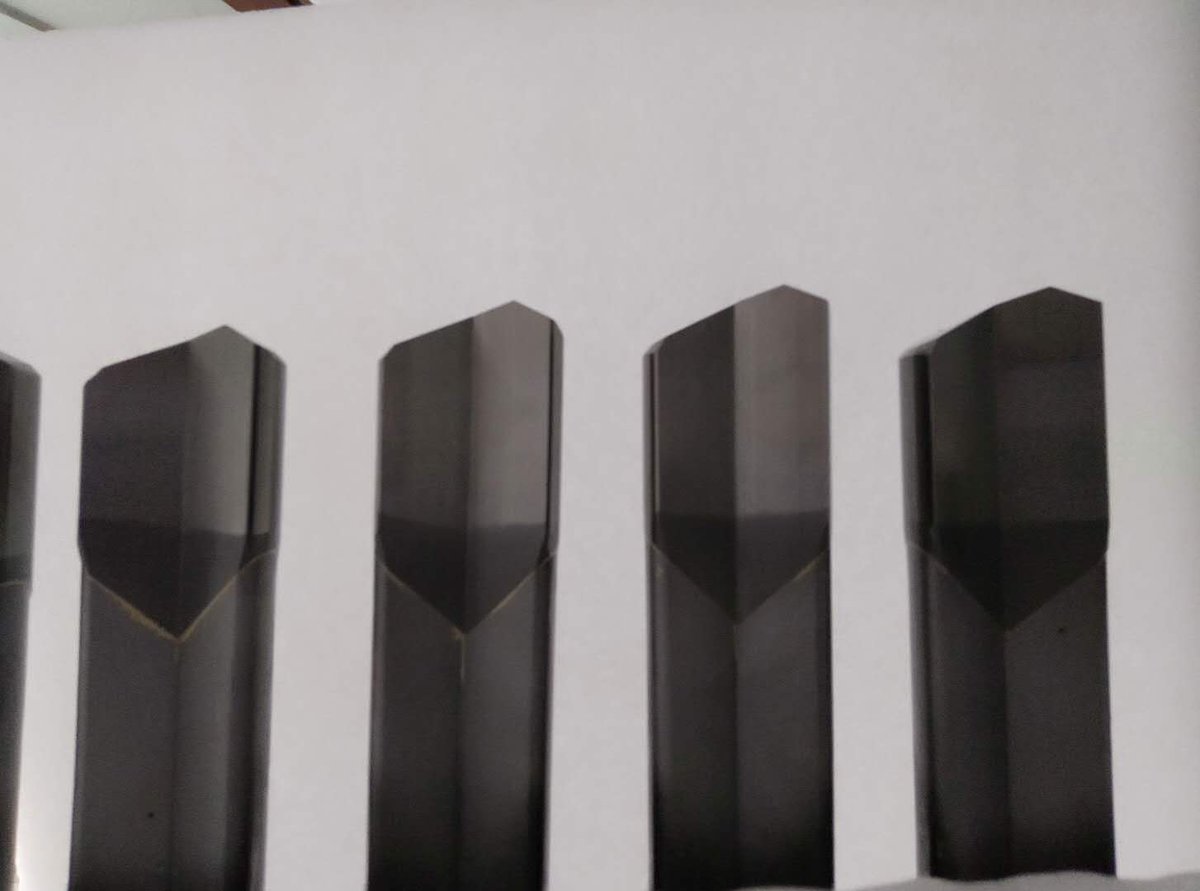 jamin_ming's tweet image. nice deep hole gun drilling bits #deepholedrill extral length reach to 3000mm, meet different #holeprocessing  need.