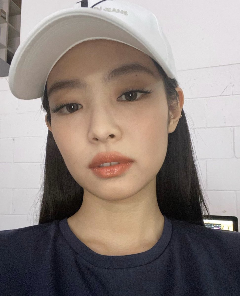 jennie tweet media