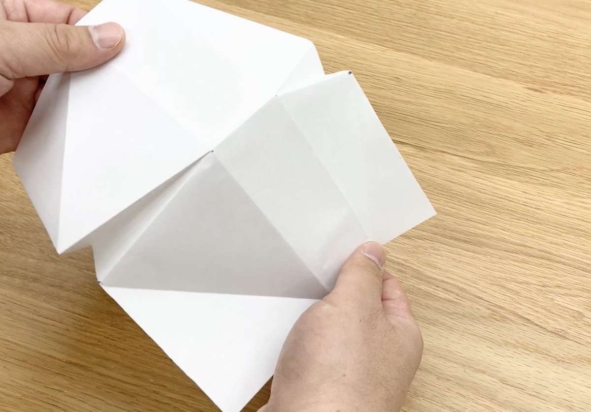 大村 卓 Taku Omura コピー用紙から作れる折り紙マスクです 身近な材料で誰でも作れることを目指しました で大人用2枚 子供用なら4枚作れます 動画 折り紙マスクの作り方 How To Make Origami Mask T Co Inruh3agky T Co Rpriech3am