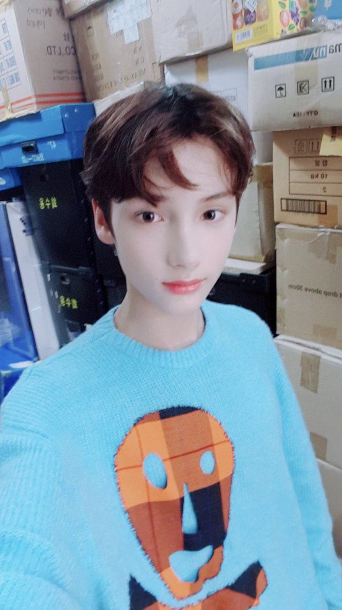 When he moved to Korea, Hyuka auditioned for Kpopstar (an idol survival show) where he was scouted in the audience by Big Hit Entertainment. After years of being a trainee, he was placed on the debut team for TXT.
