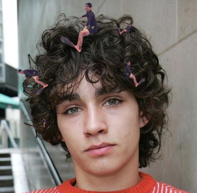 -> justin min surfing on robert sheehan’s curls-you think it’s lice, but it’s just good ol justy catching some waves(idea by  @donotwannawait)
