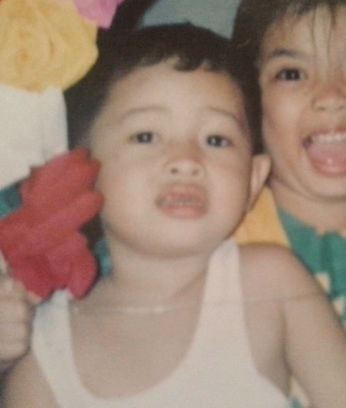 JoshGeocs's tweet photo. Post at least 1 childhood pic of yourself and tag 5 people. Spread the cuteness!!!

@trfjxdlrl
@cionnamarliah_
@FelixPalasol
@enzoxgrd
@vincent_gaela
@ pauoliva
@ Denissebungue
@Sanieljc

Tagged by: @ryngmz24 https://t.co/mPCM5HWc9y