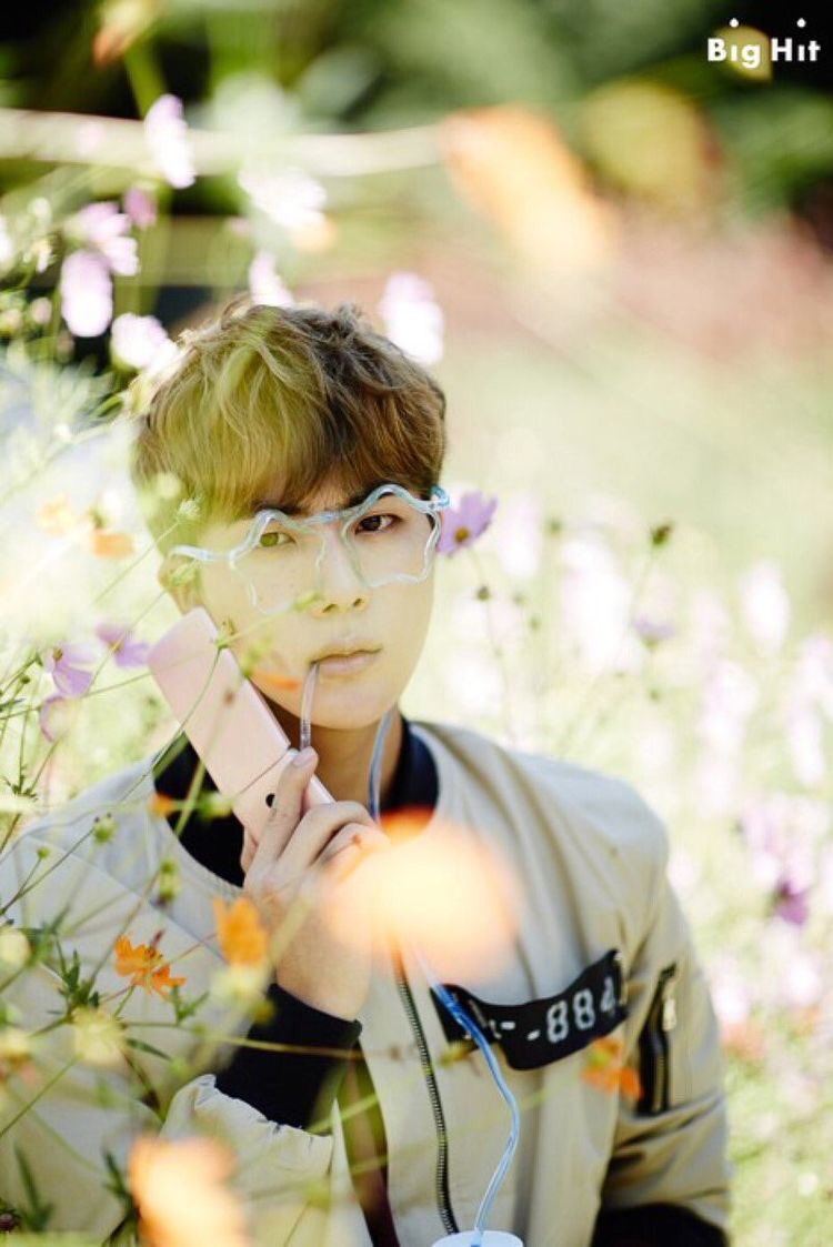Flower power  #JIN  #SEOKJIN  #BTS    #방탄소년단    #진  @BTS_twt