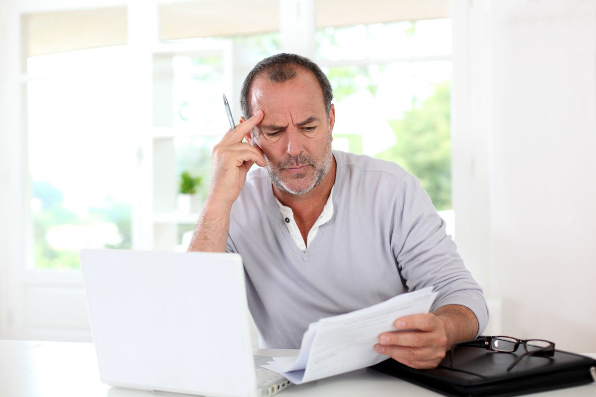 guaranteedloan4's tweet photo. Around three-quarters of all Americans get money back from the IRS, and the average refund in 2019 was a whopping $2,869. How will you use your money during these uncertain times? Here are 3 smart ways https://t.co/ZIQRe55Vz1, via @themotleyfool.

#taxrefund #Covid19 https://t.co/whvrI3g8wp