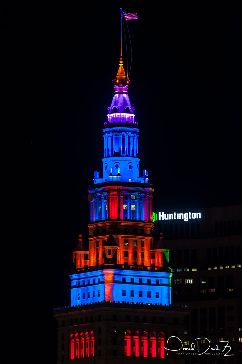 ProudDad72's tweet photo. Someone was having fun with Cleveland's largest fun Coloring book last  night.. It changed a whole bunch throughout the night https://t.co/JOVk8TYRiw