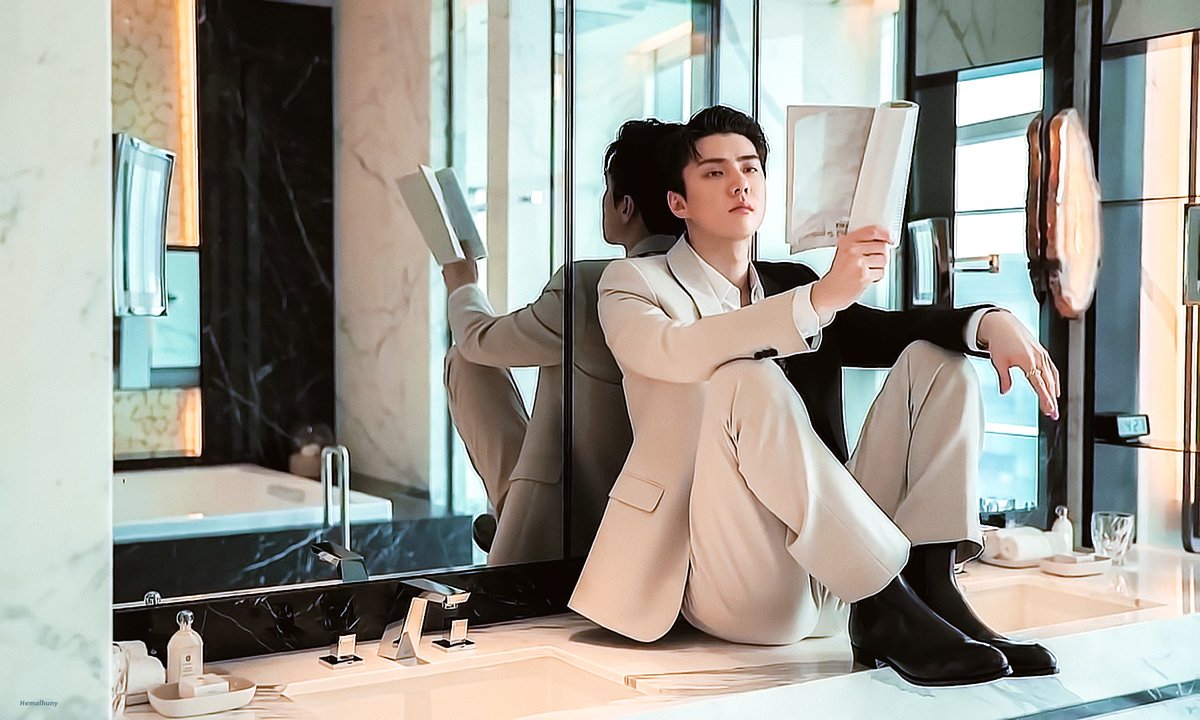 200410 로피시엘 옴므

#세훈 #SEHUN

k.kakaocdn.net/dn/cI4L8R/btqD…
k.kakaocdn.net/dn/DPdX0/btqDn…
k.kakaocdn.net/dn/cyoenK/btqD…
k.kakaocdn.net/dn/buWwPs/btqD…