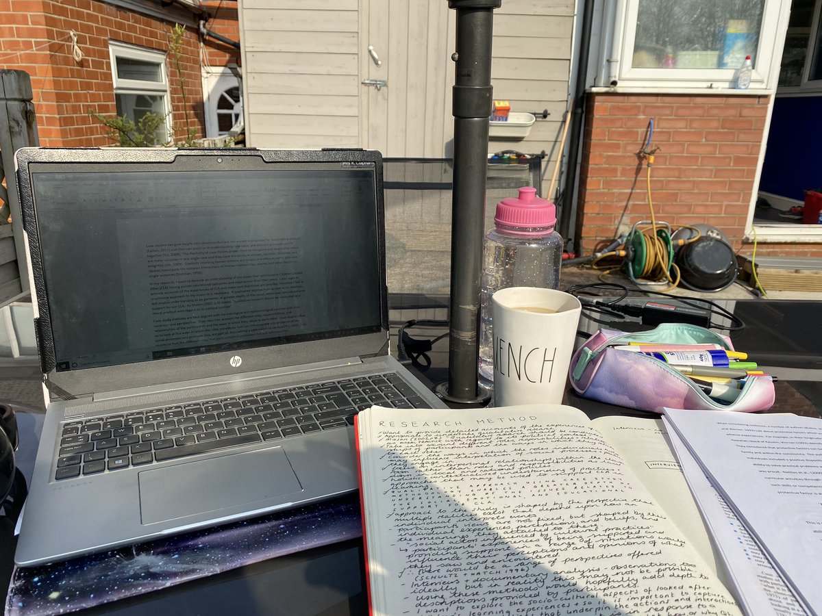 ClaphamMrs's tweet photo. #frappé #fieldwork and #Freire Can’t beat the outside for a good study session. #MA #OU #Masters #OpenUniversity #Wducation #alwayslearning #acadaemia https://t.co/oFrfOhTewd