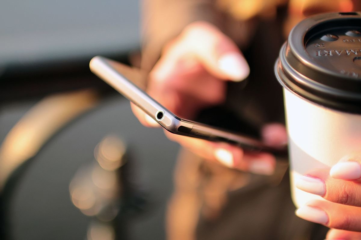 New €1.1M funding round for Italian #Insurtech start-up <a href="/Neosurance_EU/">Neosurance</a>: investors include <a href="/_Net_Insurance/">Net Insurance</a> and Luiss Alumni 4 Growth 
insurtechnews.com/insights/neosu… 
<a href="/MCins_/">Matteo Carbone</a> <a href="/SilvelloAndrea/">Andrea Silvello</a> <a href="/dmelpi/">Dario Melpignano</a> <a href="/nigelwalsh/">Nigel Walsh 🙌🏻</a> <a href="/stratorob/">Dr. Robin Kiera</a> <a href="/SpirosMargaris/">Spiros Margaris</a> @BreadingSMA @LutzKiesewetter @rogerpeverelli