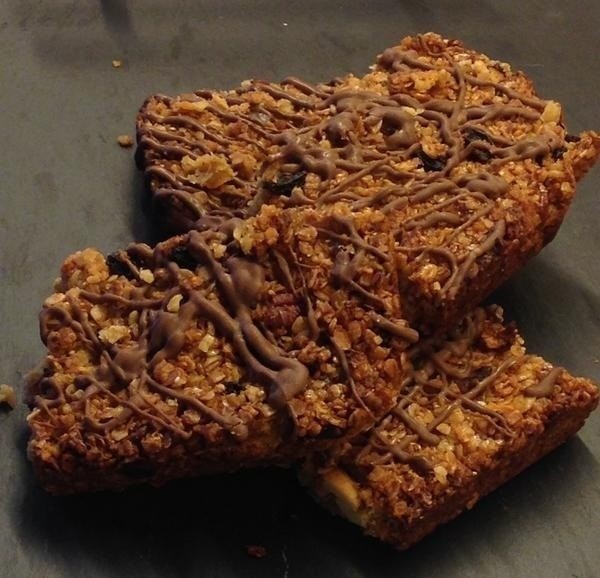 MiracleMatcha's tweet photo. Check out our delicious #glutenfree flapjacks recipe and create a healthy and simple snack or treat for the weekend!https://t.co/UCsEQX0ngQ https://t.co/jlEloCm6Cx