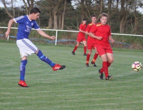 Thanks <a href="/Blevien93/">Miko</a>
If you are a football person please join the challenge of posting a football photo. If nominated you have 24hrs to post a picture of yourself as a player or donate money to charity.
I nominate @CharlesJAll <a href="/tomforry/">Tom Foz</a> <a href="/sweatybeak/">Kiaran Tanton</a> <a href="/tomsummers24/">summers</a> <a href="/willnicholls9/">Will Nicholls</a>