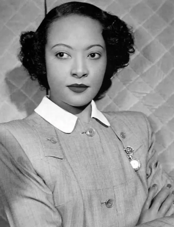 15: Theresa Harris/Sonja Sohn (Harris was woefully uncredited and under-utilised throughout her career but she is wonderful in 1933's Hold Your Man alongside Jean Harlow as a character with agency and story, though once again - no credit)