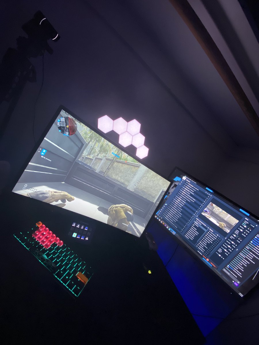 TheFrankieFrank's tweet photo. Guys come check out some Michael Myers Live over on my stream! Having too much fun! https://t.co/EB6MOAvLVt…
#streamer 
#Streamer_RTs 
#StreamerNetwork 
#SupportSmallStreamers 
#cod
#CallofDuty 
#ModernWarfare https://t.co/vWFskTHUwB