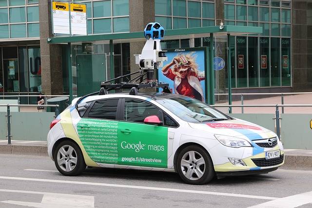 MarketingQuacks's tweet photo. Wondering where you visited last week/month/year? #Google Maps knows it all. Here's how to check your #timeline and turn it off. https://t.co/T2lP2Vs7lL…/ #googlemaps https://t.co/ja813VT9Ff