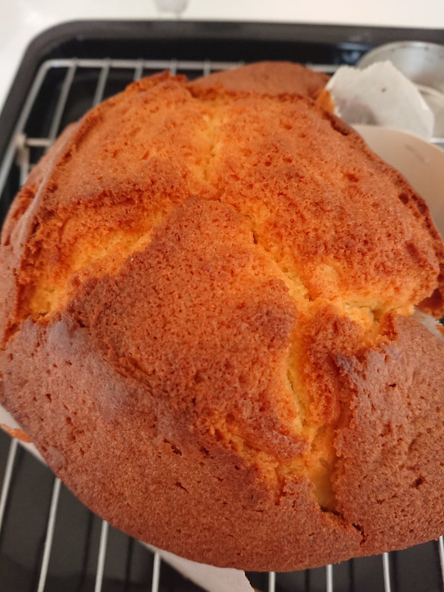 ケーキデザイナー笛木香子 Pa Twitter 美味しそうなパウンドケーキが焼き上がり 冷めたらデコレーションです T Co Lwgckuvmwz オーダーケーキ