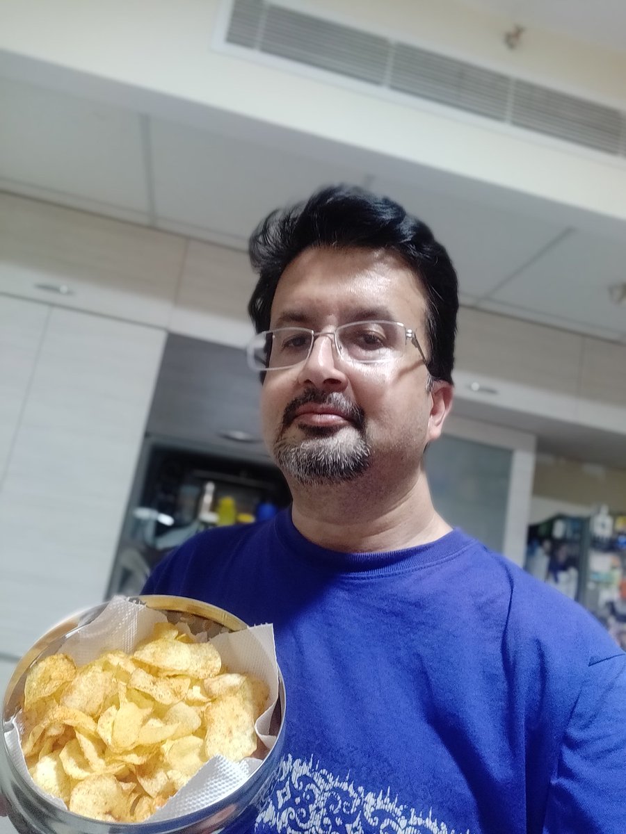 SUNILNARAYAN's tweet photo. Making potato chips/crisps after a long long time..... https://t.co/yOlURqMkxz