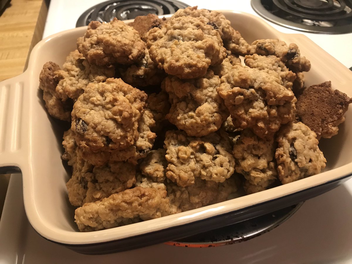ChristineYH's tweet photo. How do you celebrate 4-weeks of #SocialDistancing and #workingfromhome? Another batch of cookies. This month... oatmeal raisin. 2/3 of batch in the freezer next to last month’s 1/2 batch of molasses cookies. #bakingforone #mykidwouldlovethis https://t.co/69D0Sl7BUa