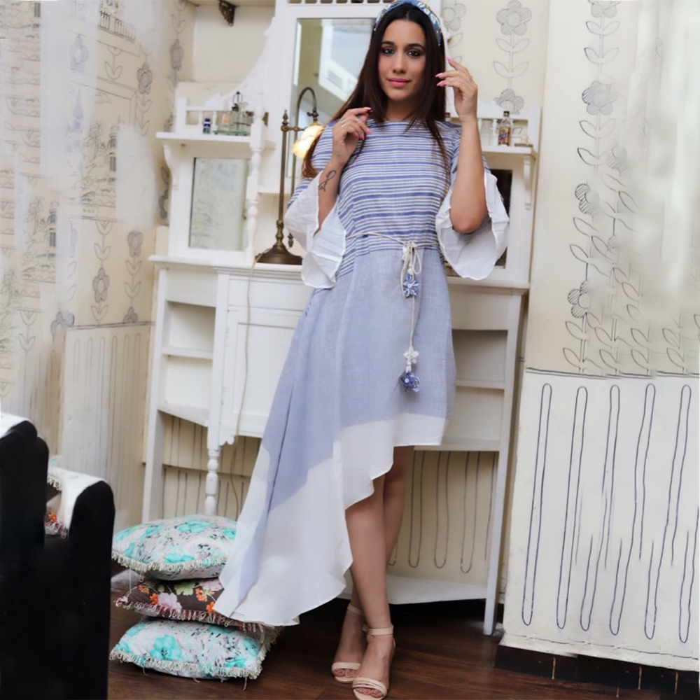 shopThat1Too's tweet photo. Ft. the gorgeous @beautyandthelook7 in Avadh. #repost

Blue Handwoven Asymmetric Dress Available on @shopThat1Too 😍 DM us for Details https://t.co/GkWVxNq3U5