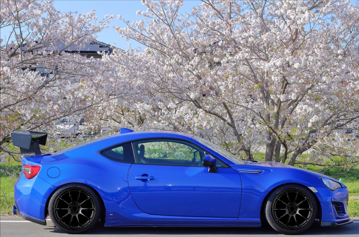 スピネル Brz 暇なので車高下げてホイール変えてみた 黒系ばっかw 超車高調