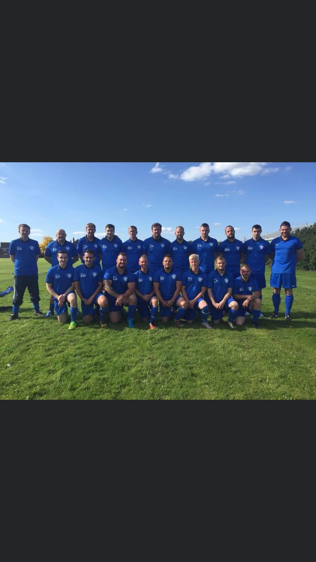 mann_65's tweet image. Thanks @jackphillips21 if you are a football person please join the challenge of posting a football photo. Once nominated you have 24hrs to post a picture of yourself as a player or donate £30 to charity. Tag 5 @merc_1986  @nathanapstevens @MyronLT _  @Digger_16 @DaleF_86