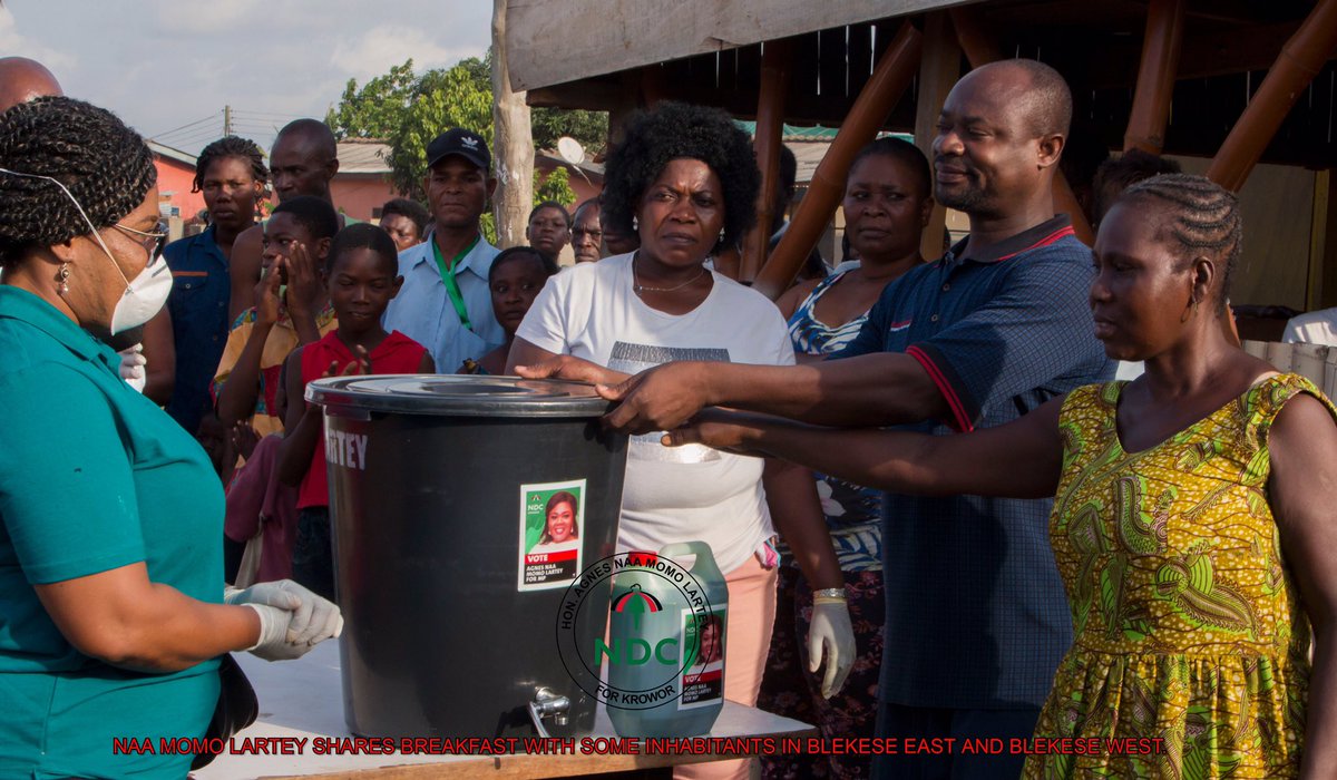 naamomolartey's tweet photo. COVID-19: #LockdownDay10- Krowor MP aspirant,Hon. NAA MOMO Lartey donated VERONICA BUCKETS, HAND-WASHING BASIN, SOAP, PAPER TOWELS, HAND-SANITIZERS etc to the inhabitants of the “Kiosk Estates” located at ALTON HOTEL, EUNISETH & RAVICO to enable them practice frequent handwashing https://t.co/WIBNPJ8uyA